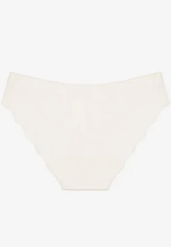 Białe Bezszwowe Majtki Figi Ozdobione Falbanką Nilarelle