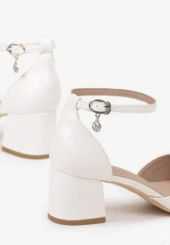 Białe Czółenka Vices na Słupku ze Skórzaną Wkładką i Ozdobą przy Pasku Lilria