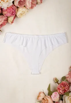 Białe Elastyczne Majtki o Fasonie Stringów Casandia