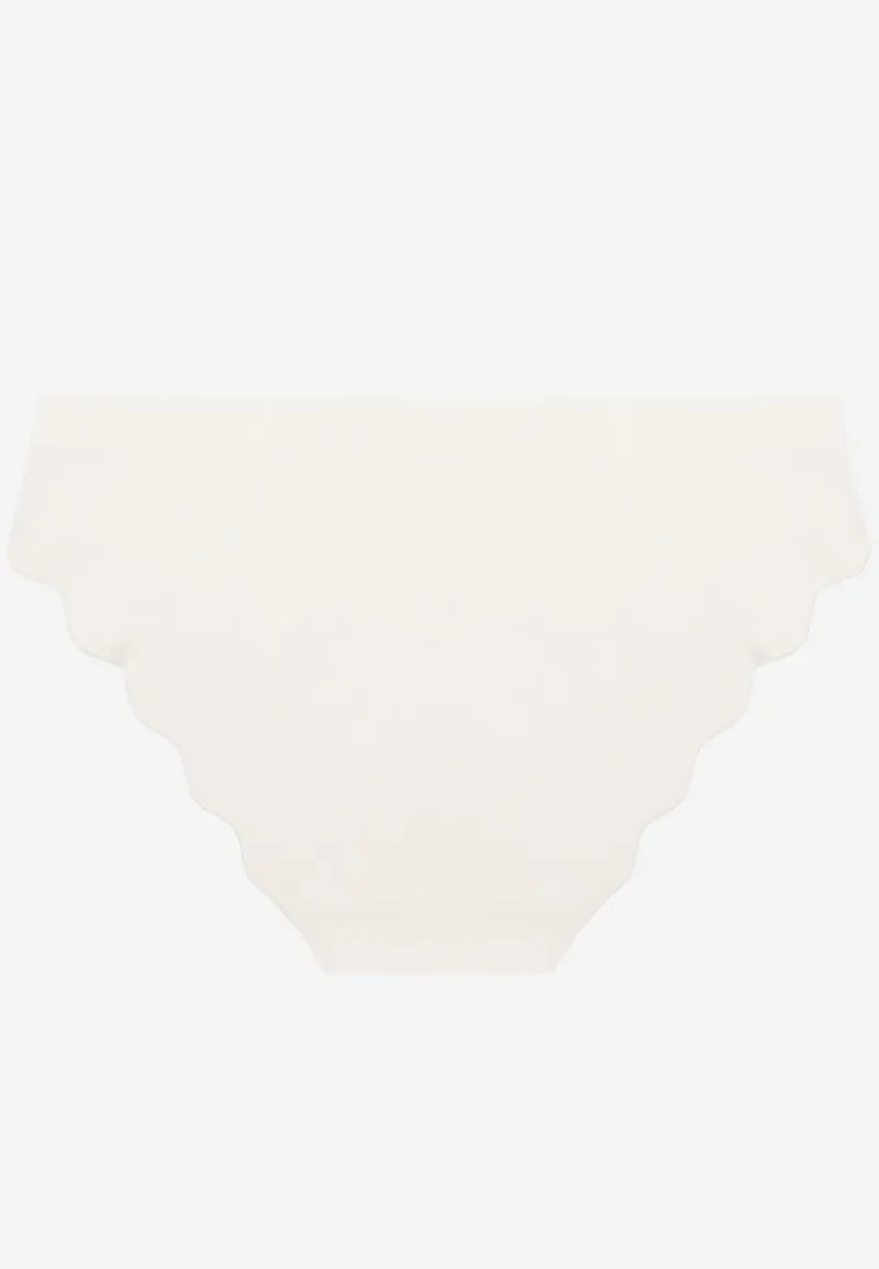 Białe Majtki Bezszwowe Typu Figi Ozdobione Falbanką Veloti