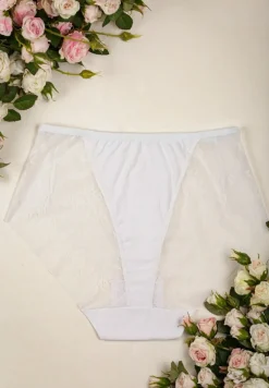 Białe Majtki High Waist z Delikatną Koronką Fasade
