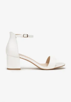 Białe Sandały na Słupku ze Sprzączką i Okrągłym Noskiem Hadas