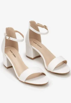 Białe Sandały na Słupku ze Sprzączką i Okrągłym Noskiem Hadas