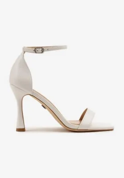 Białe Sandały na Szpilce Vices z Kwadratowym Noskiem Linasena