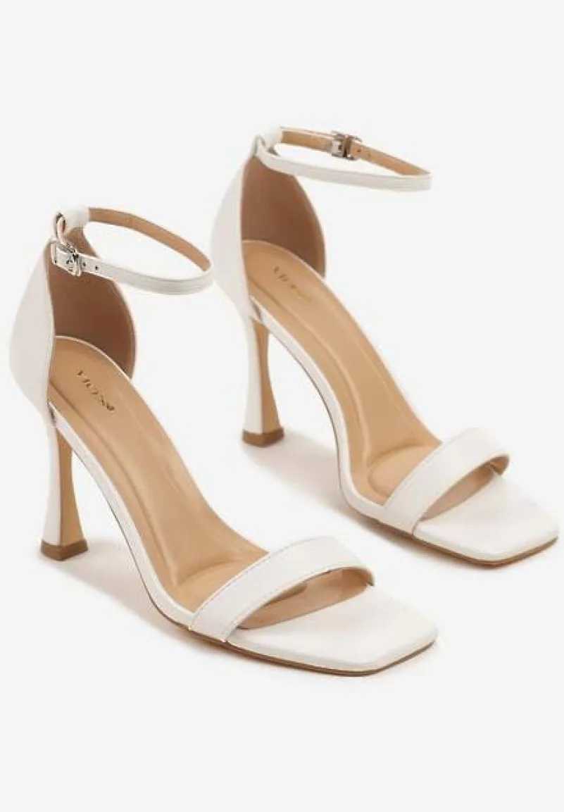Białe Sandały na Szpilce Vices z Kwadratowym Noskiem Linasena