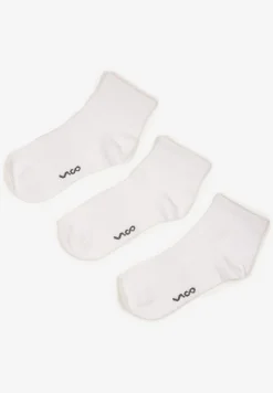 Białe Skarpety z Bawełny za Kostkę z Napisem Folerina
