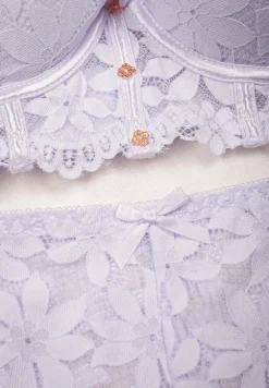 Biały Koronkowy Komplet Bielizny 2-Częściowy Majtki Figi i Biustonosz Push-Up Savilo