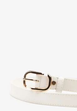 Biały Pasek Ozdobiony Metalową Klamrą Pulinia