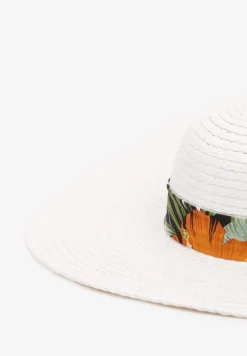 Biały Pleciony Kapelusz Wykończony Szerokim Rondem i Wstążką Deledia