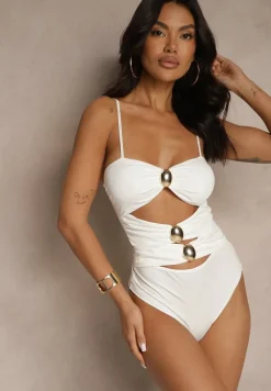 Biały Strój Kąpielowy z Wycięciami i Metalicznymi Zdobieniami Ovinellea