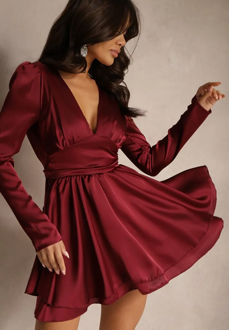 Bordowa Satynowa Sukienka Mini z Falbankami i Paskiem z Tyłu w Talii Catriona