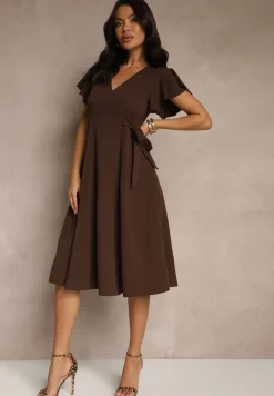 Brązowa Kopertowa Sukienka z Rozkloszowanym Dołem i Ozdobnym Wiązaniem Dannola