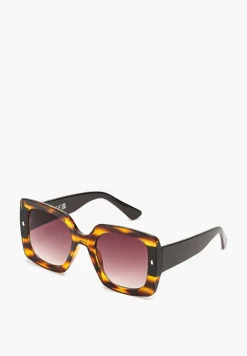 Brązowe Okulary Przeciwsłoneczne z Filtrem UV o Kwadratowych Szkłach Nairiscia