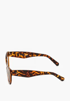 Brązowe Okulary Przeciwsłoneczne z Wyciągniętymi w Górę Oprawkami Nleana