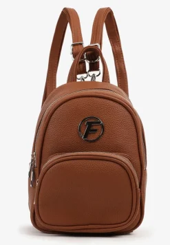 Brązowy Mały Plecak Zdobiony Metalowym Detalem Wyposażony w Dodatkową Kieszeń Savarosa