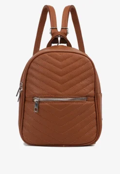 Brązowy Plecak z Pikowanymi Przeszyciami i Dodatkową Kieszenią z Regulowanymi Szelkami Ravindraea