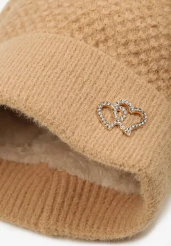 Ciemnobeżowa Czapka Ozdobiona Metalicznymi Sercami i Pomponem Deonita
