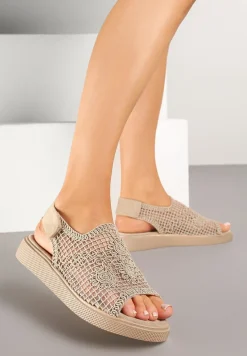 Ciemnobeżowe Ażurowe Sandały Ozdobione Plecionką Aluine