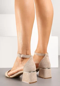 Ciemnobeżowe Basicowe Sandały Vices na Słupku Ralira