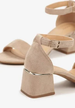 Ciemnobeżowe Basicowe Sandały Vices na Słupku Ralira