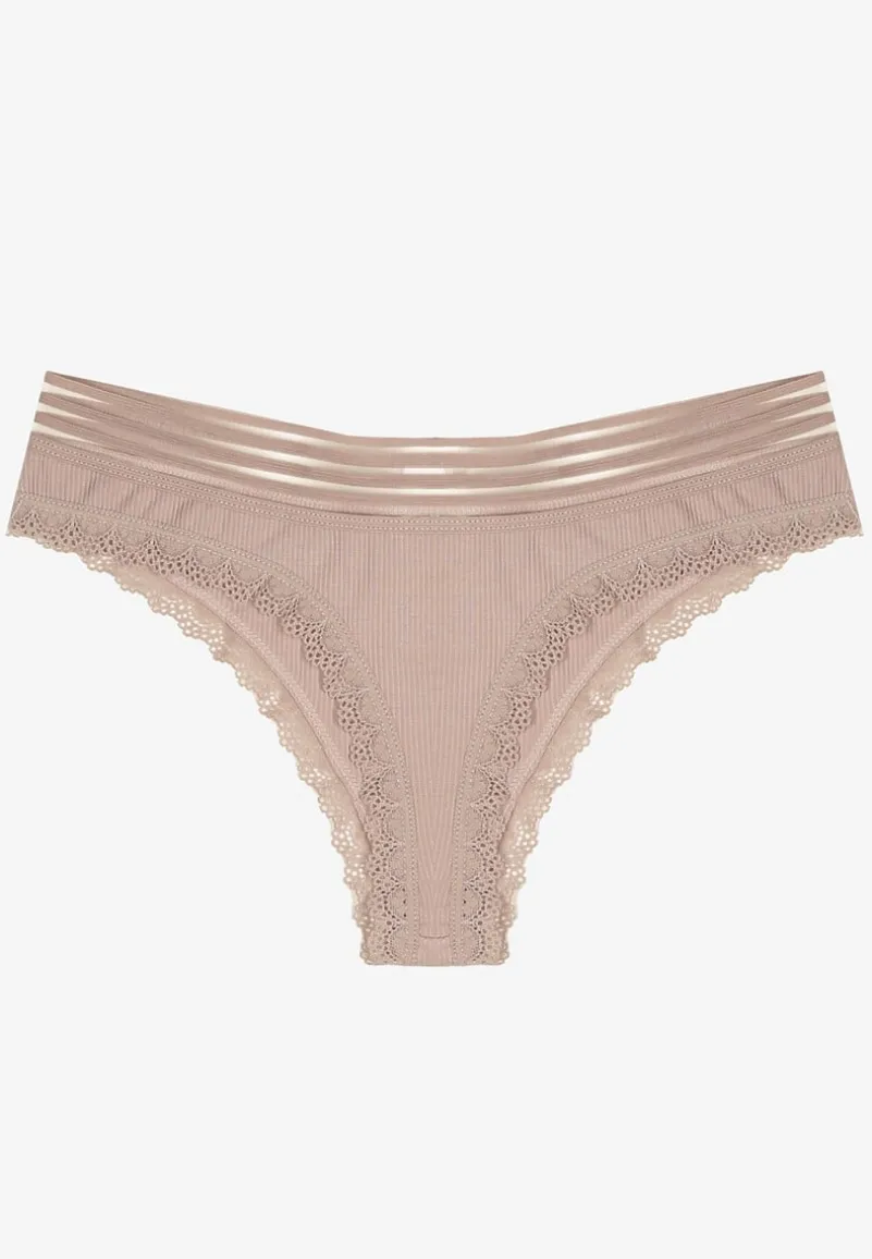 Ciemnobeżowe Bawełniane Majtki o Kroju Stringów Ozdobione Koronką i Gumką w Paski Torllana