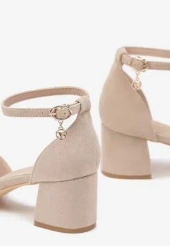 Ciemnobeżowe Czółenka Vices na Słupku ze Skórzaną Wkładką i Ozdobą przy Pasku Lilria