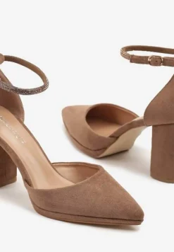 Ciemnobeżowe Klasyczne Czółenka z Ekozamszu na Słupku ze Szpiczastym Noskiem Nusilina