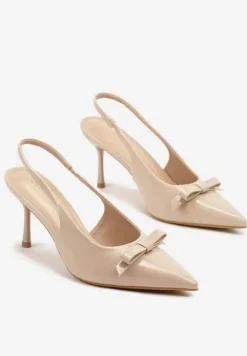 Ciemnobeżowe Lakierowane Sandały Szpilki Vices Typu Slingback z Kokardą Dorozia