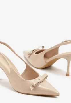 Ciemnobeżowe Lakierowane Sandały Szpilki Vices Typu Slingback z Kokardą Dorozia