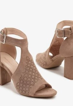 Ciemnobeżowe Sandały Botki ze Sprzączką na Słupku Ciarilora