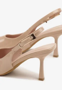 Ciemnobeżowe Sandały Lakierowane na Szpilce Vices Typu Slingback Tilazea