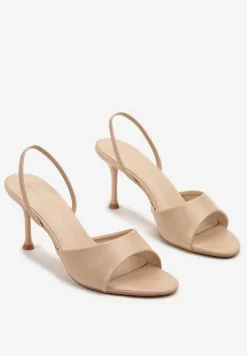 Ciemnobeżowe Sandały Vices na Obcasie Typu Szpilka z Elastycznym Paskiem Evastaria