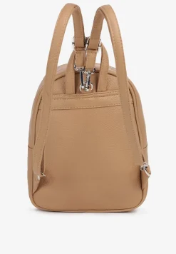 Ciemnobeżowy Klasyczny Plecak Zdobiony Metalowym Detalem z Regulowanymi Szelkami Ravandelle