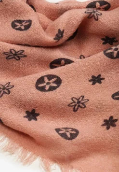 Ciemnoróżowy Szalik Ozdobiony Geometrycznym Motywem z Frędzlami Nomirya