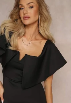 Czarna Dopasowana Sukienka z Szeroką Falbaną Miskli