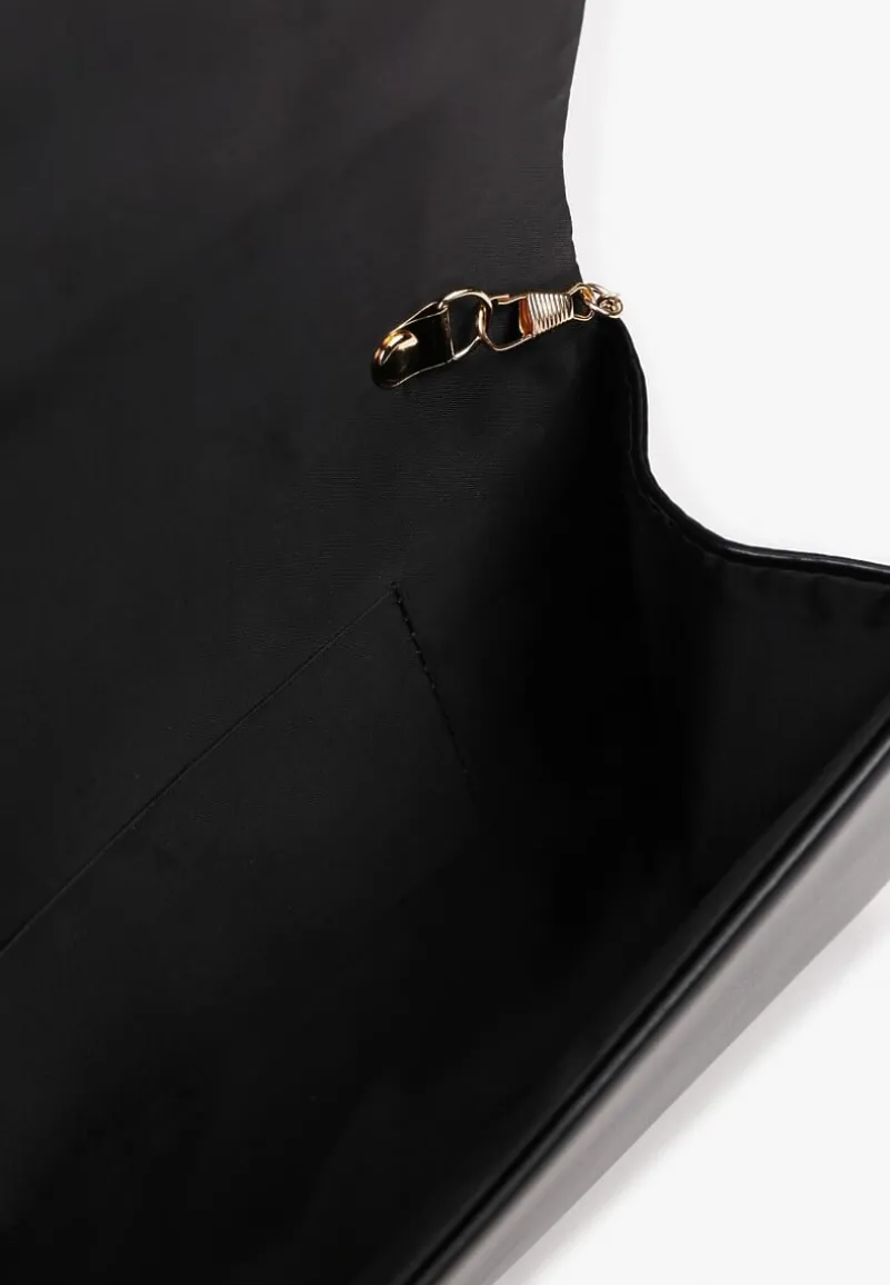 Czarna Elegancka Torebka Kopertówka z Łańcuszkiem Pasenela