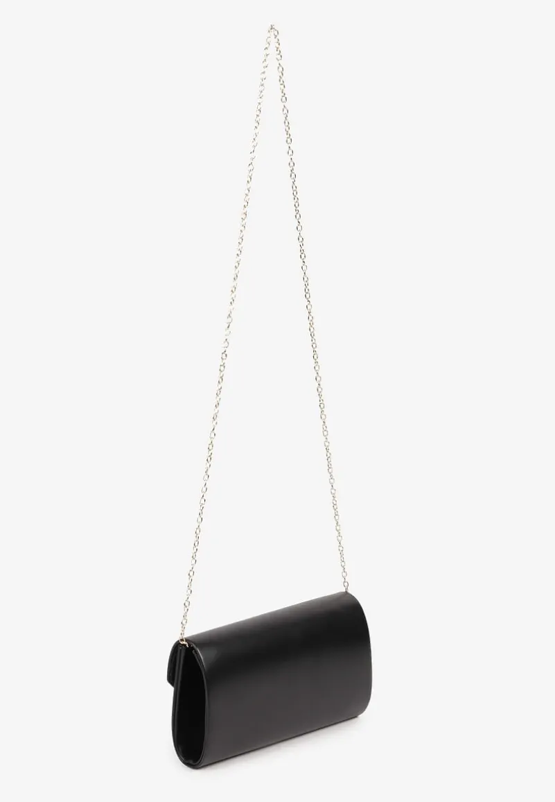 Czarna Klasyczna Torebka Kopertówka z Odpinanym Łańcuszkiem Rinithara