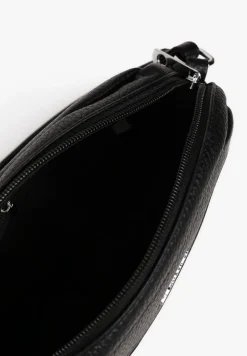 Czarna Klasyczna Torebka Listonoszka Genselle