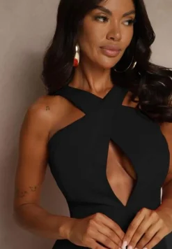 Czarna Koktajlowa Sukienka z Wiskozą i Dekoltem Halter Dolmanna