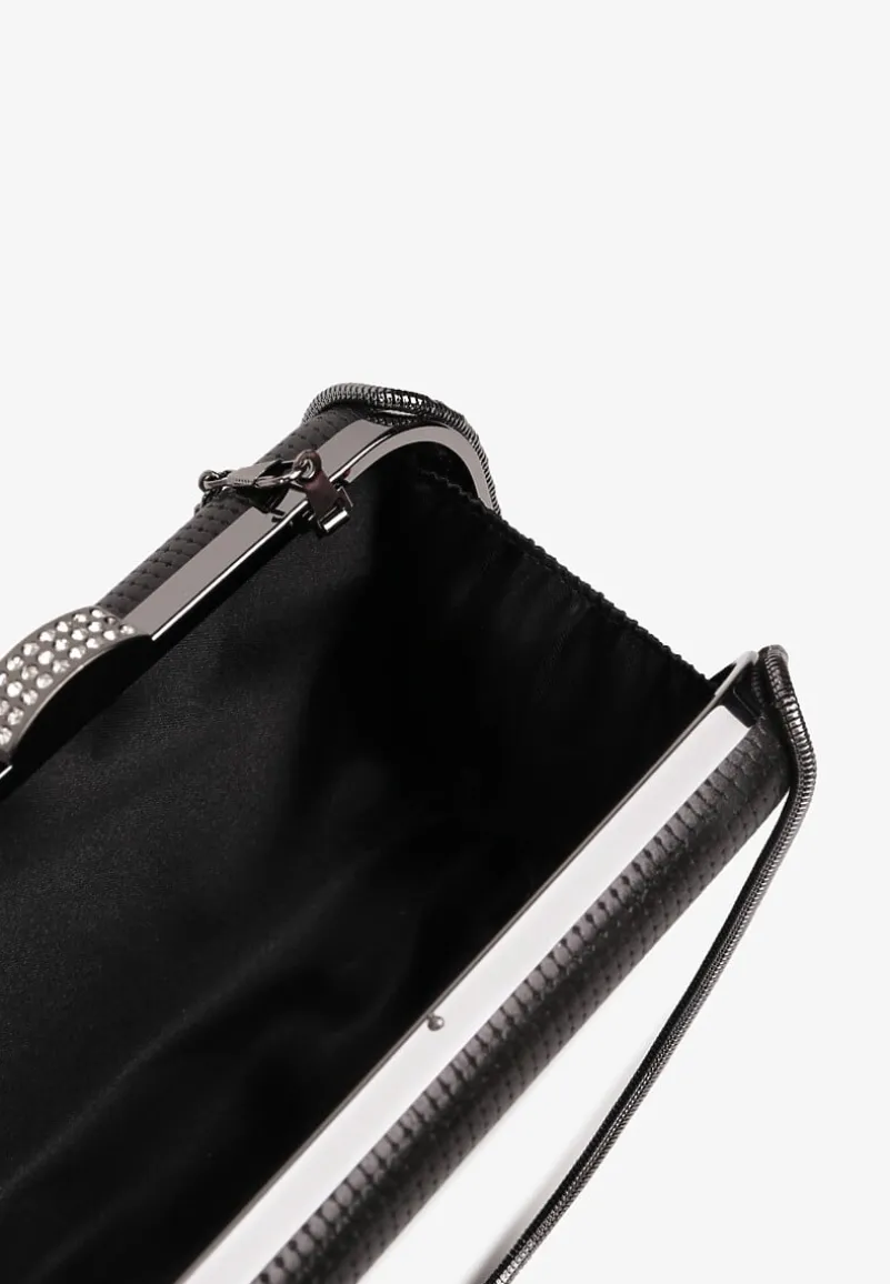 Czarna Mała Torebka Kopertówka na Ramię z Łańcuszkiem Rączką i Perełkami Nellissa