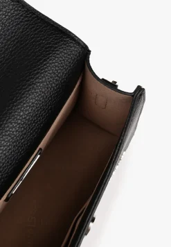 Czarna Mała Torebka Listonoszka z Klapą Savirielle