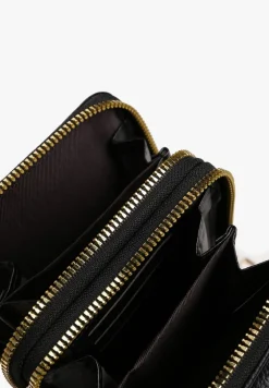 Czarna Mała Torebka z Metaliczną Ozdobą Seniffia