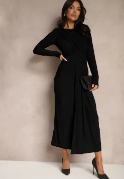 Czarna Marszczona Sukienka o Dopasowanym Kroju z Długim Rękawem i Trenem Sennariel