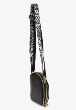 Czarna Owalna Torebka o Małym Fasonie na Ramię z Wzorzystym Paskiem Selaeno