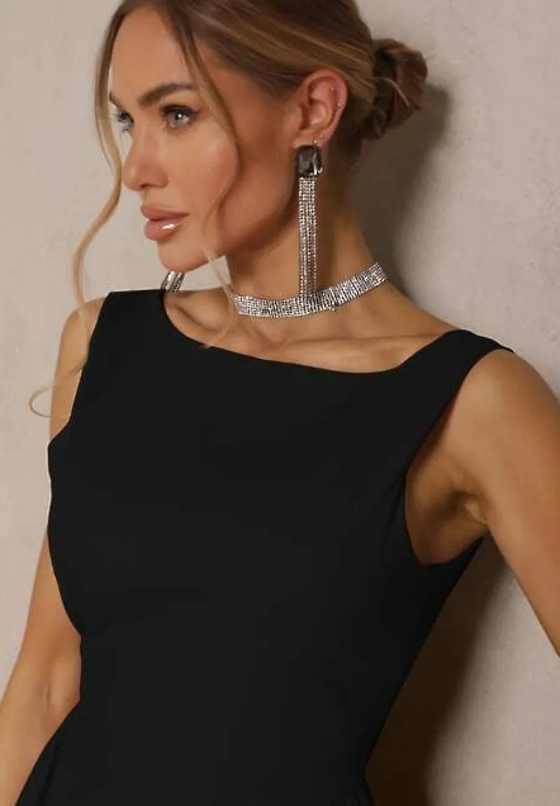 Czarna Rozkloszowana Sukienka z Bawełny Haladrea