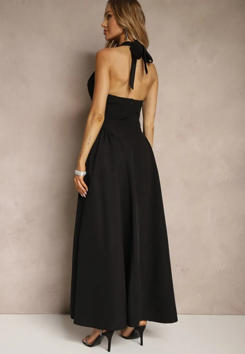 Czarna Rozkloszowana Sukienka Halter z Wiązaniem i Odkrytymi Plecami Senicce