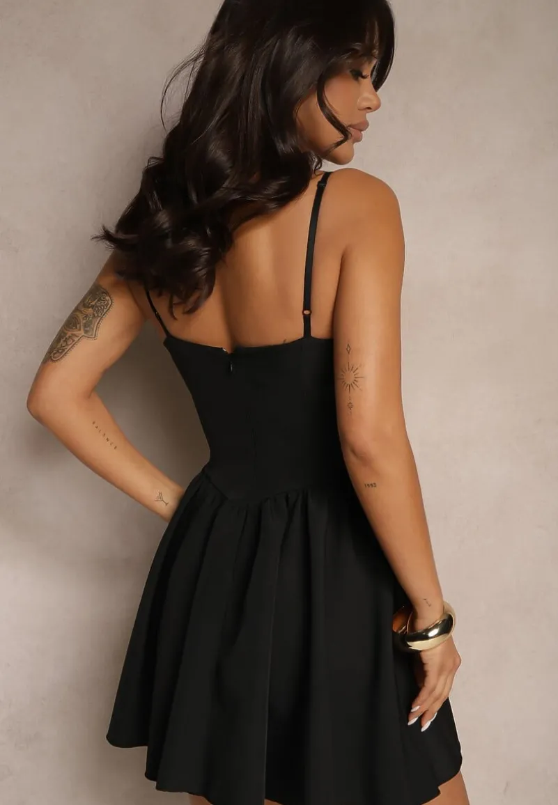 Czarna Rozkloszowana Sukienka z Gorsetową Górą na Ramiączkach Leannith