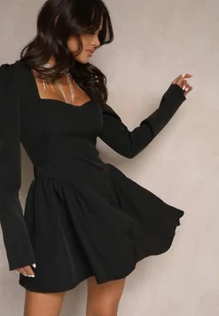 Czarna Rozkloszowana Sukienka Koktajlowa z Gorsetową Górą i Falbankami Arisora
