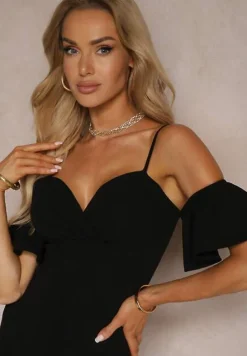Czarna Sukienka Bodycon z Falbankami przy Ramionach Oiberia