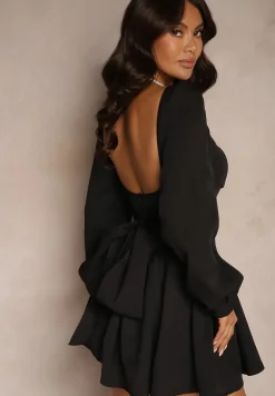 Czarna Sukienka Gorsetowa z Rozkloszowanym Dołem i Luźnymi Rękawami Wiązana z Tyłu Enariel